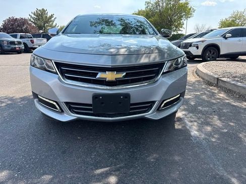 Used 2017 Chevrolet Impala Premier w/ Enhanced Convenience Package FWD image 2