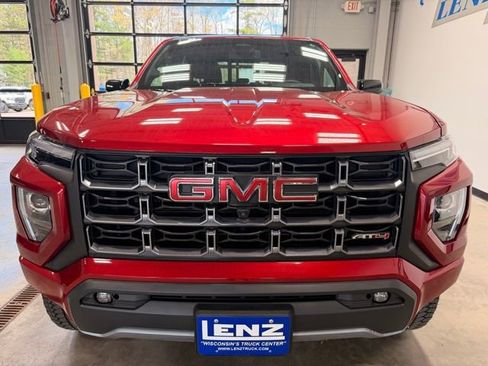 Used 2024 GMC Canyon AT4 w/ Technology Package AWD/4WD image 3
