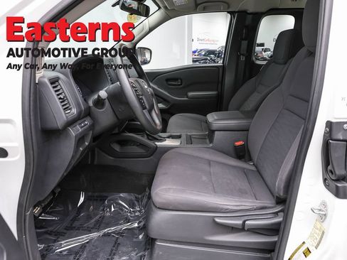 Used 2022 Nissan Frontier S RWD image 13