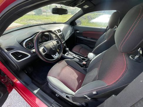 Used 2011 Dodge Avenger Heat FWD image 20