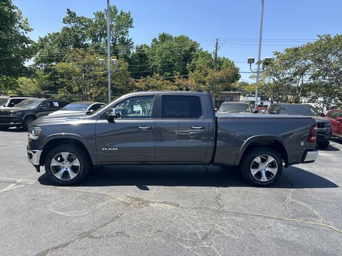 Used 2022 RAM 1500 Laramie AWD/4WD image 6