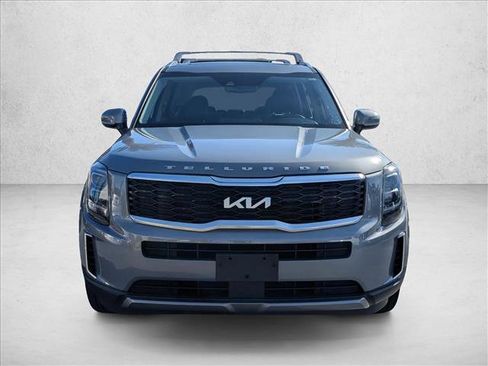 Used 2022 Kia Telluride EX w/ EX Premium Package image 2
