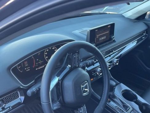 Used 2024 Honda Civic EX-L image 13