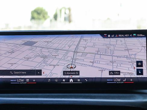 Used 2025 BMW i4 eDrive40 w/ Premium Package RWD image 15