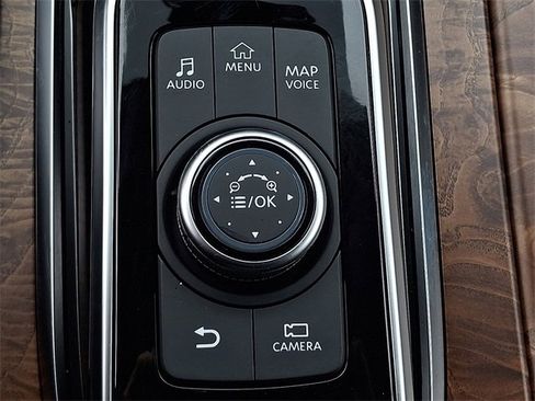 Used 2024 Nissan Armada SL w/ Captain's Chairs Package image 26