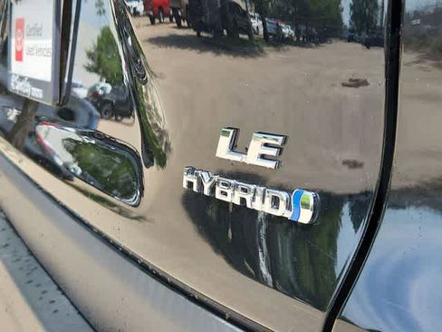 Certified 2024 Toyota RAV4 LE AWD/4WD image 11