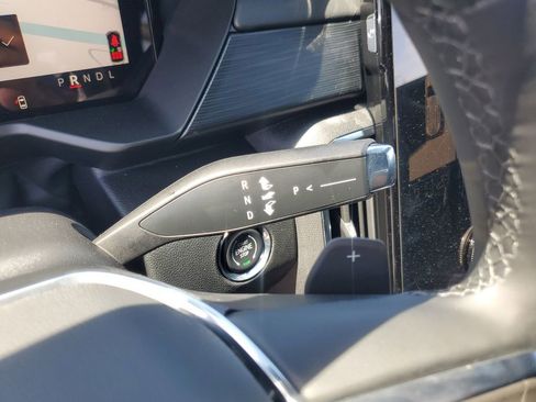 New 2026 GMC Acadia Elevation image 16