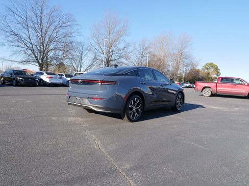 Used 2026 Toyota Crown XLE image 4