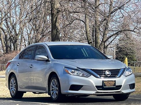 Used 2016 Nissan Altima 2.5 S w/ Power Driver Seat Package FWD image 33