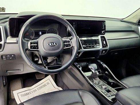 Used 2021 Kia Sorento SX AWD/4WD image 11