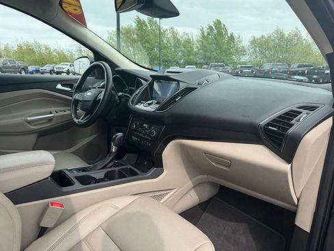 Used 2018 Ford Escape Titanium w/ Ford Safe & Smart Package AWD/4WD image 39