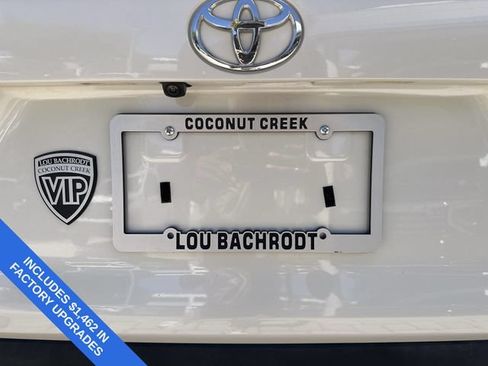 Used 2021 Toyota RAV4 Limited FWD image 13
