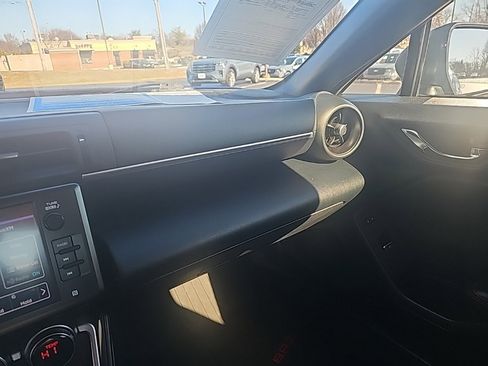 Used 2022 Subaru BRZ Limited image 17