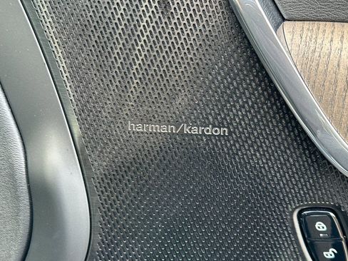 Used 2025 Volvo S90 B6 Plus w/ Protection Package Premier image 19