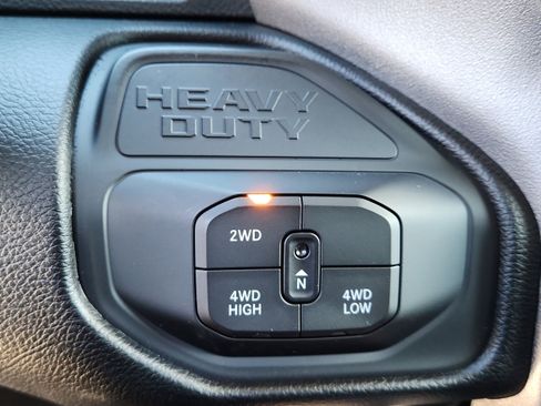New 2026 RAM 3500 Laramie AWD/4WD image 21