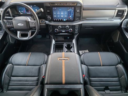 Used 2024 Ford F250 Platinum image 22