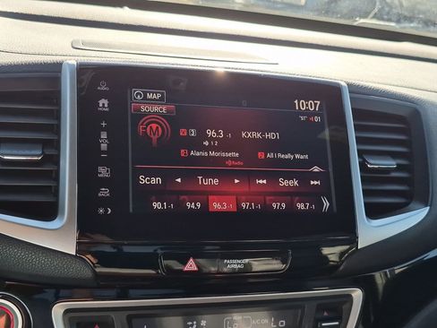 Used 2018 Honda Ridgeline Black Edition image 23