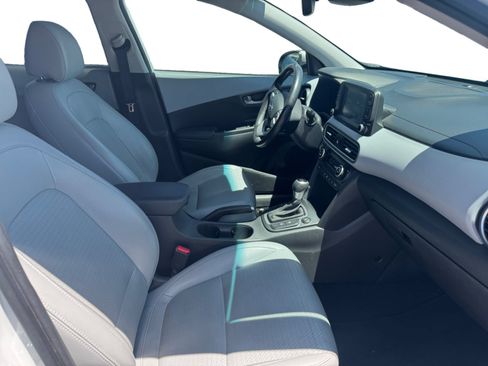 Used 2020 Hyundai Kona Limited AWD/4WD image 16
