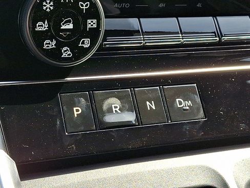 New 2026 Nissan Armada SL w/ Captain's Chari Seat Package image 7