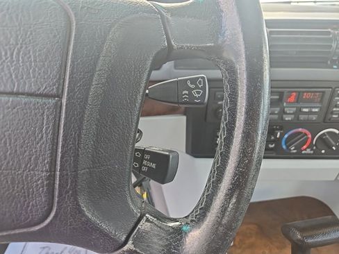 Used 1995 BMW 525i Sedan image 20