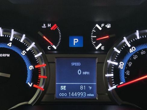 Used 2015 Toyota 4Runner SR5 RWD image 21