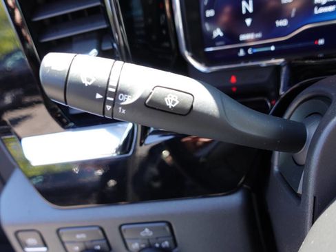 Used 2024 Chevrolet Silverado 1500 LT AWD/4WD image 50