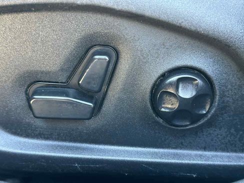 Used 2018 Jeep Compass Trailhawk w/ Leather Interior Group AWD/4WD image 12