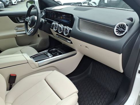 Used 2026 Mercedes-Benz GLA 250 image 24