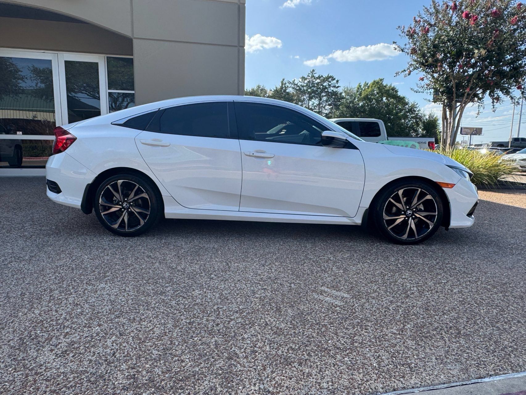 Used 2020 Honda Civic Sport image 3