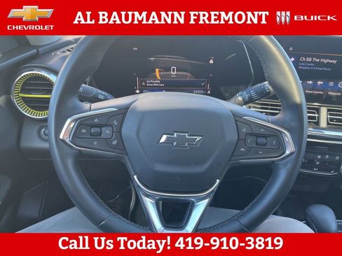 Used 2024 Chevrolet Trax ACTIV w/ Sunroof Package FWD image 10