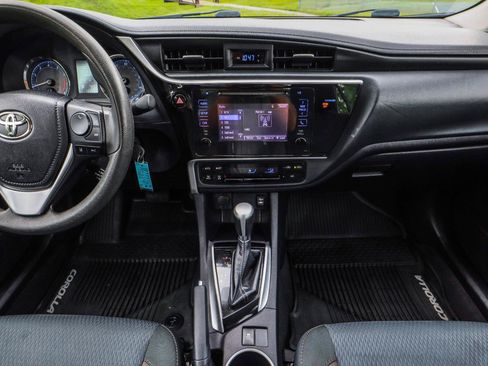 Used 2019 Toyota Corolla LE FWD image 24
