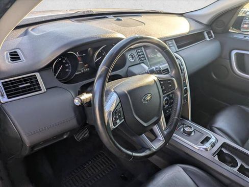 Used 2018 Land Rover Discovery Sport SE AWD/4WD image 14