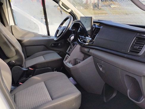 Used 2023 Ford Transit 350 XLT image 6