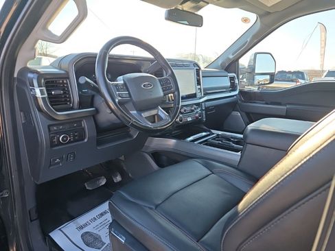 Used 2023 Ford F350 Lariat w/ Chrome Package image 13