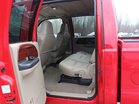 Used 2006 Ford F250 Lariat image 31