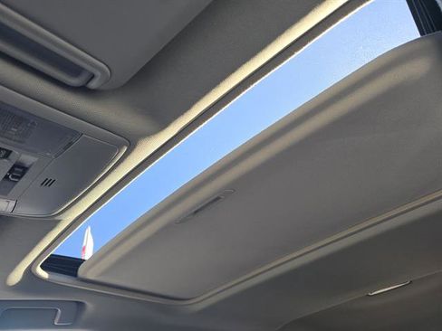 Certified 2017 Toyota RAV4 Limited image 27