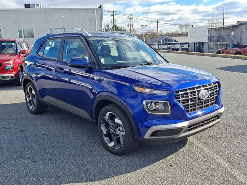 New 2026 Hyundai Venue SEL image 2