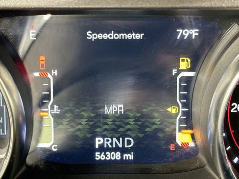 Used 2021 Jeep Gladiator Mojave AWD/4WD image 12