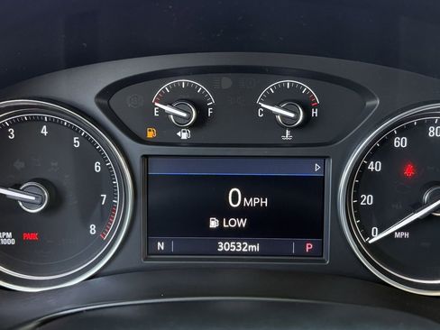 Used 2023 Buick Enclave Essence w/ Sport Touring Edition image 15