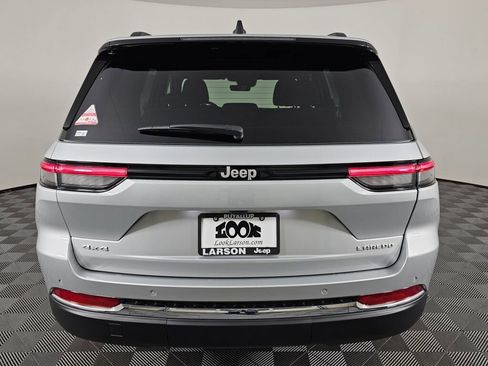 New 2025 Jeep Grand Cherokee Laredo X image 5