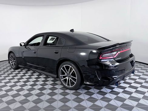 Used 2023 Dodge Charger R/T w/ Technology Group image 5