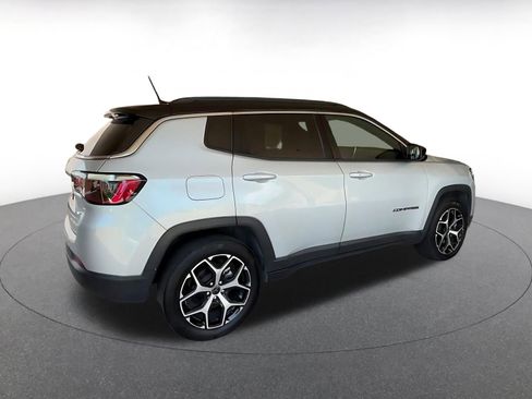 Used 2025 Jeep Compass Limited AWD/4WD image 15