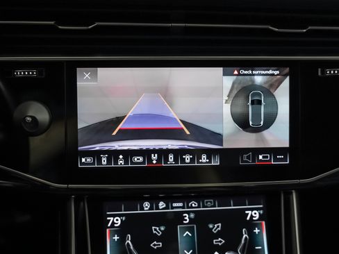 Used 2022 Audi Q7 Premium Plus w/ Premium Plus Package image 24