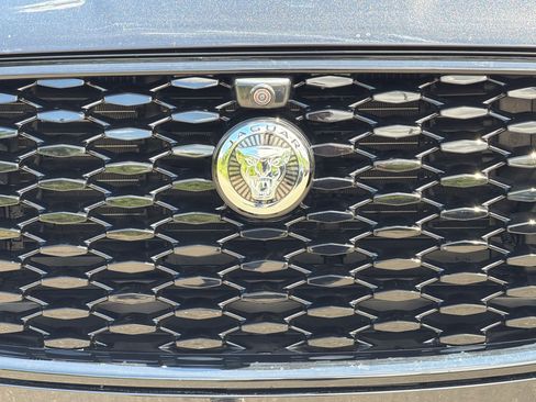 Certified 2026 Jaguar F-PACE R-Dynamic S AWD/4WD image 10