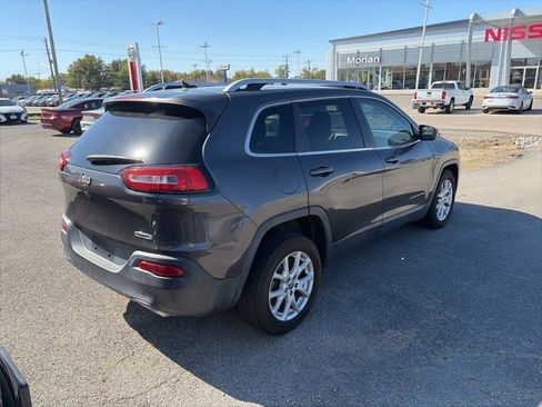 Used 2015 Jeep Cherokee Latitude w/ Comfort/Convenience Group image 6