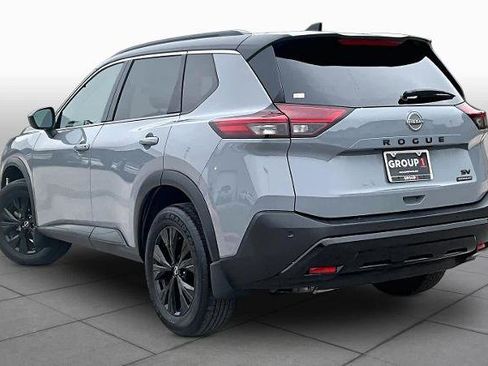 Certified 2023 Nissan Rogue SV w/ SV Premium B Package FWD image 12