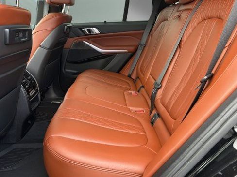 Used 2022 BMW X5 sDrive40i w/ M Sport Package image 18