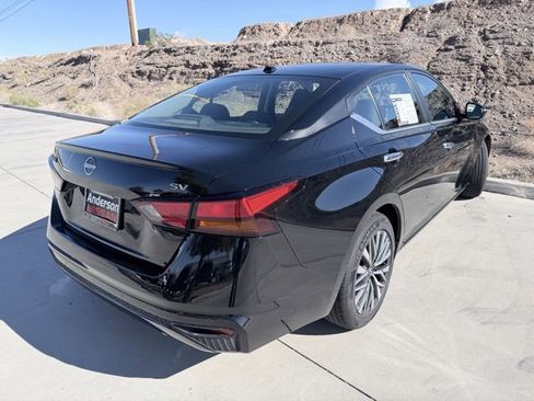 Certified 2024 Nissan Altima 2.5 SV image 6