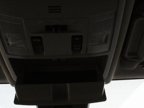 Used 2018 Toyota RAV4 XLE image 45