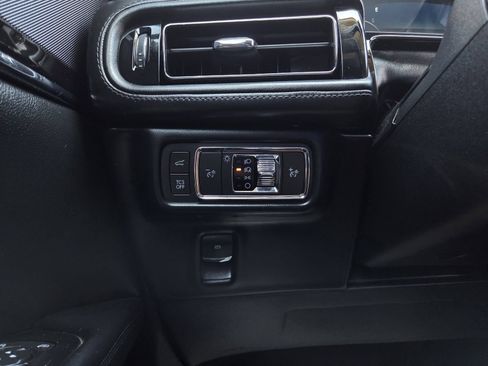 Used 2022 Lincoln Nautilus Reserve AWD/4WD image 45